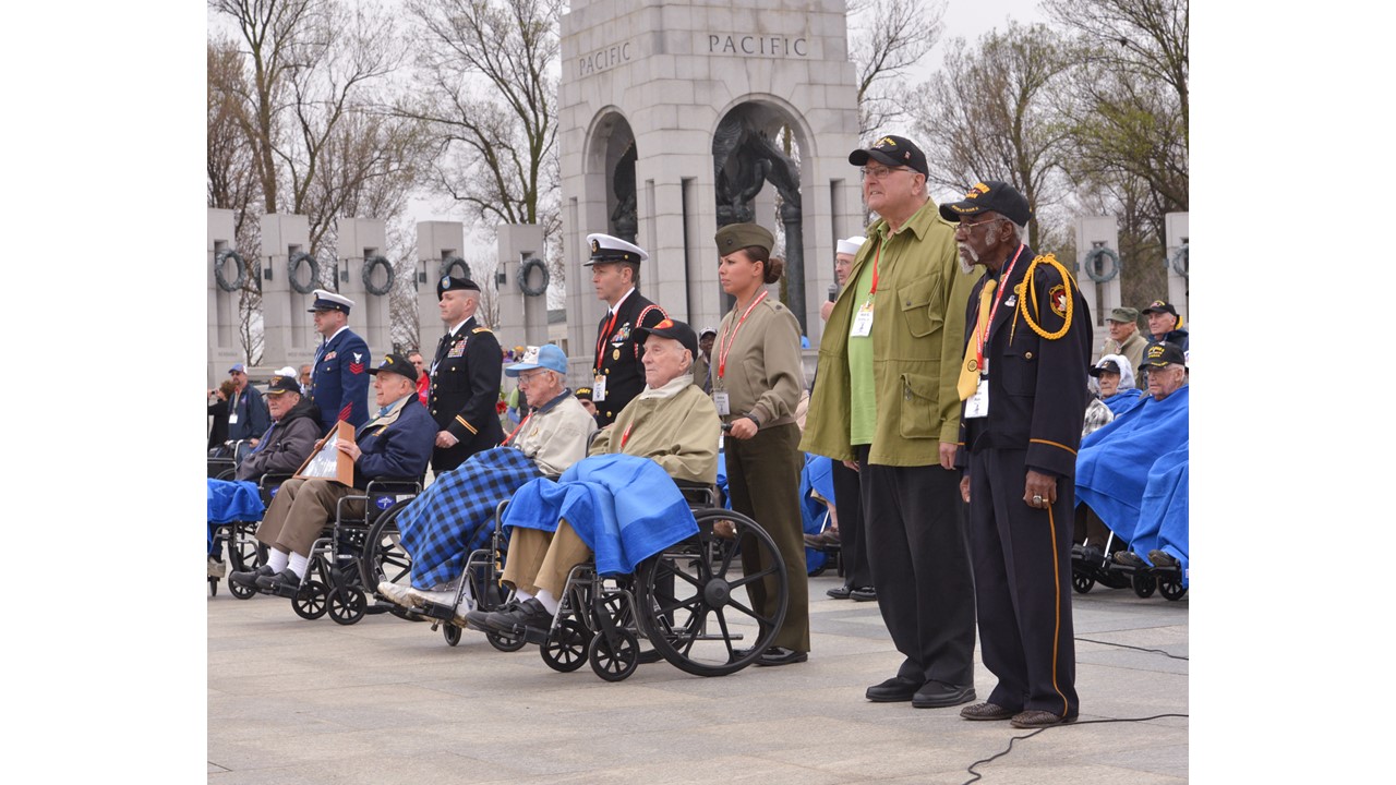 Walter Smithe Jr with Honor Flight 2015